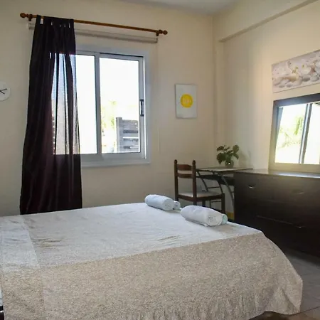 Lovely Apartman In Close To The Beach דירה