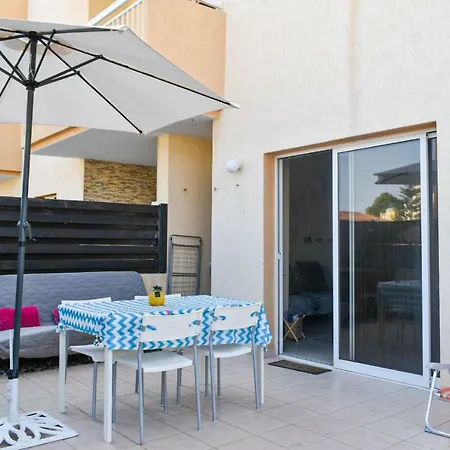 Lovely Apartman In Close To The Beach דירה