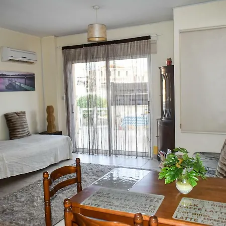 Lovely Apartman In Close To The Beach בורוקליני
