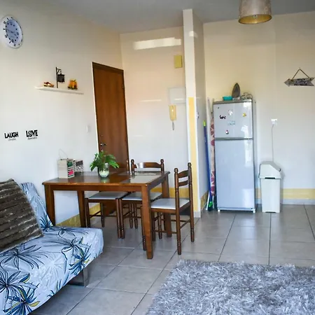 Lovely Apartman In Close To The Beach דירה בורוקליני